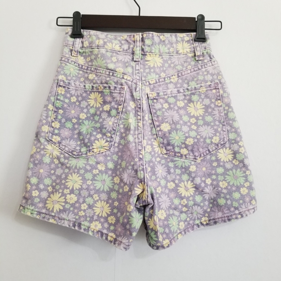 Zara Purple Daisy Printed Denim Shorts Size 0 - Picture 5 of 6